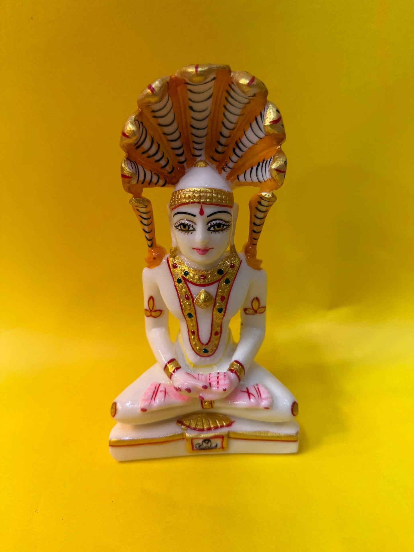 Parshwanath bhagwan idol (7 inch)
