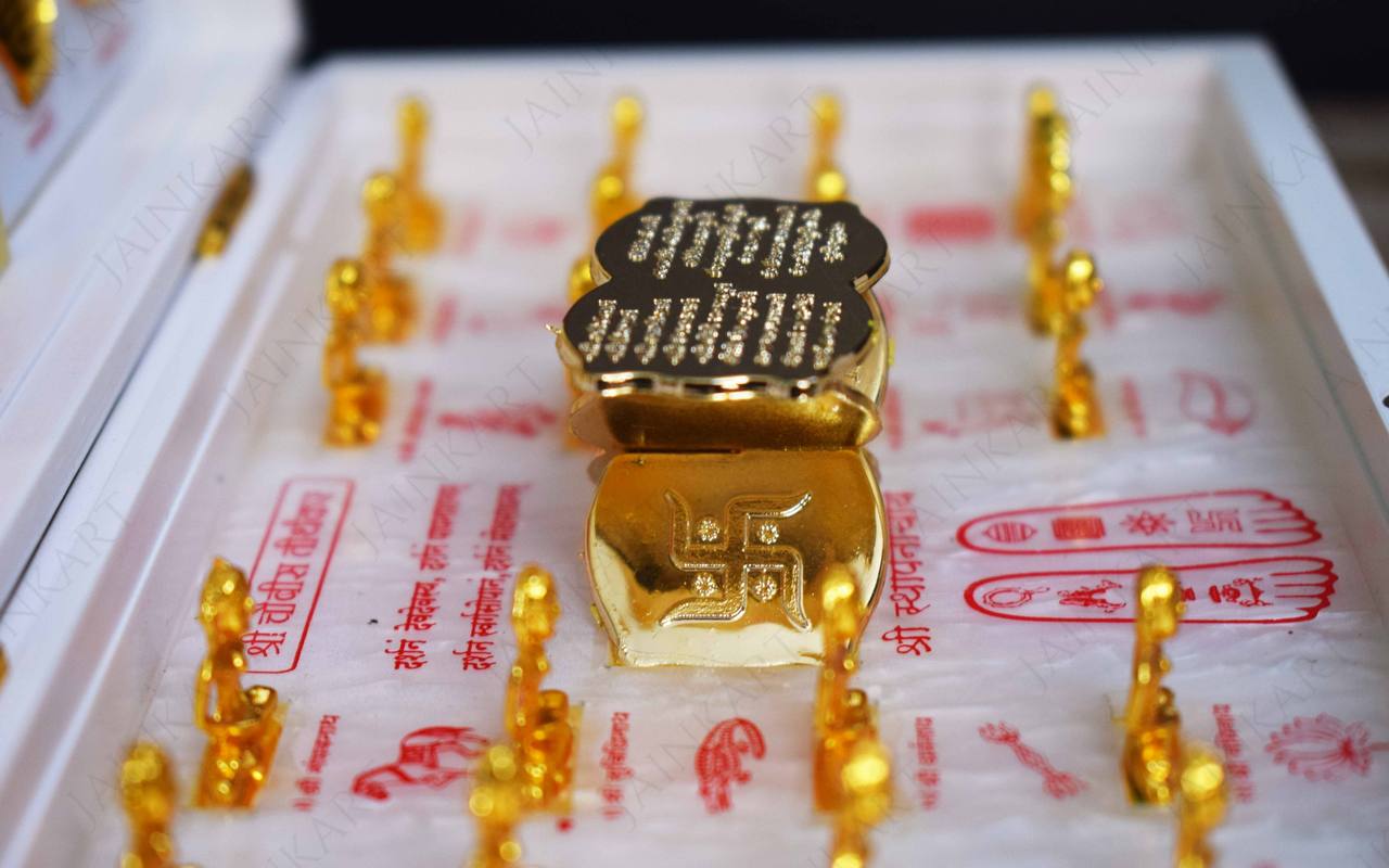 24 Tirthankar with Palitana patt rolex box