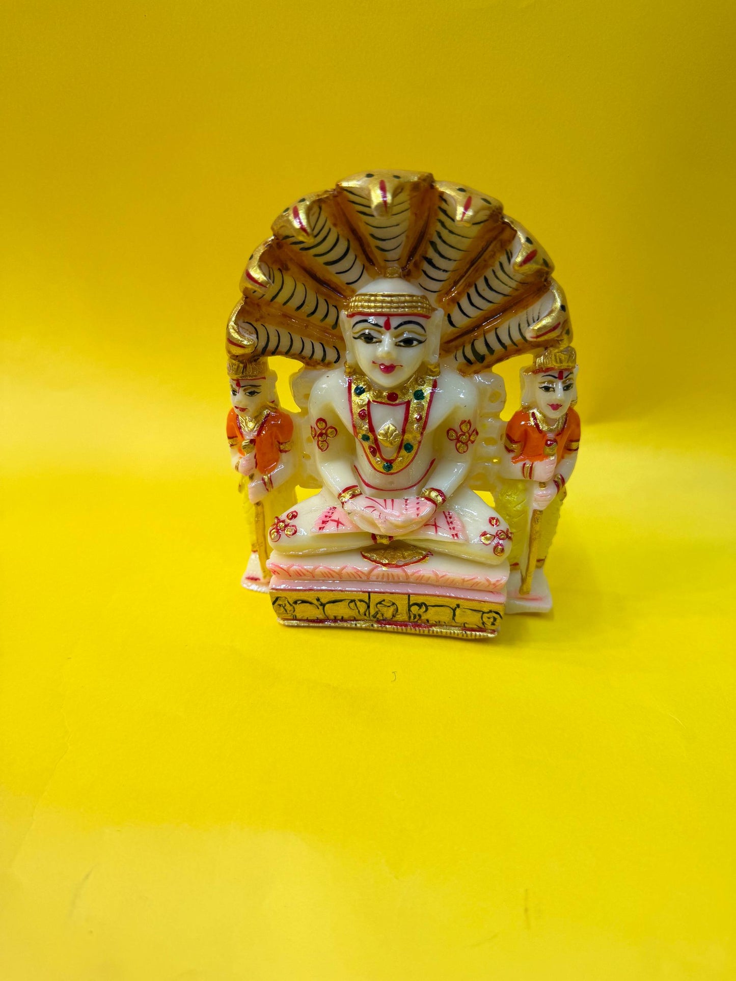 Jirawala parshwanath bhagwan idol (5 inch)